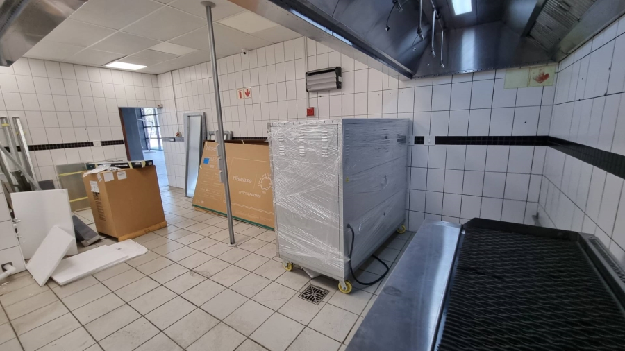 To Let Commercial Property for Rent in Woodstock Western Cape